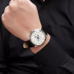 ساعت مچی مردانه اورینت مدل RA-AK0802S30B