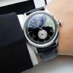 ساعت مچی مردانه اورینت مدل RA-AP0101B30B